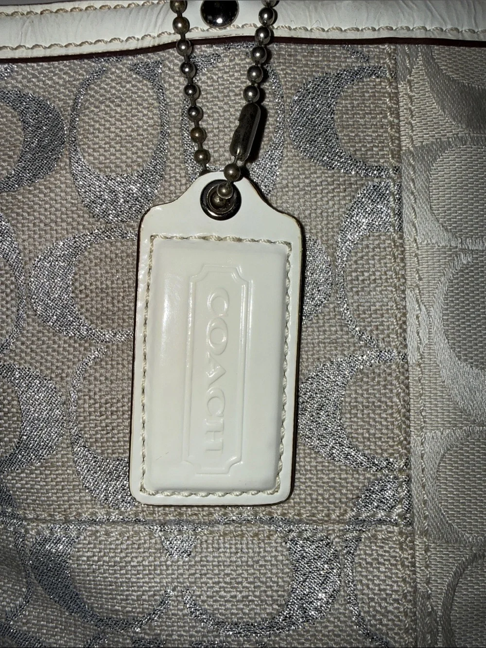 Coach tote signature